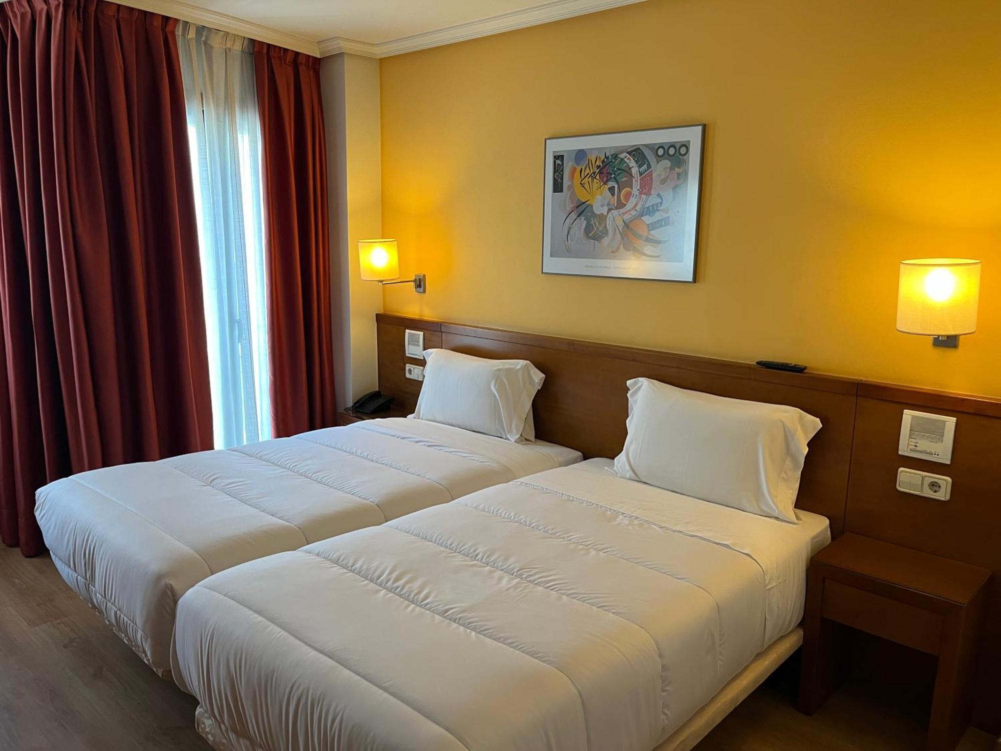 U Hotel Ogalia Vigo Dış mekan fotoğraf