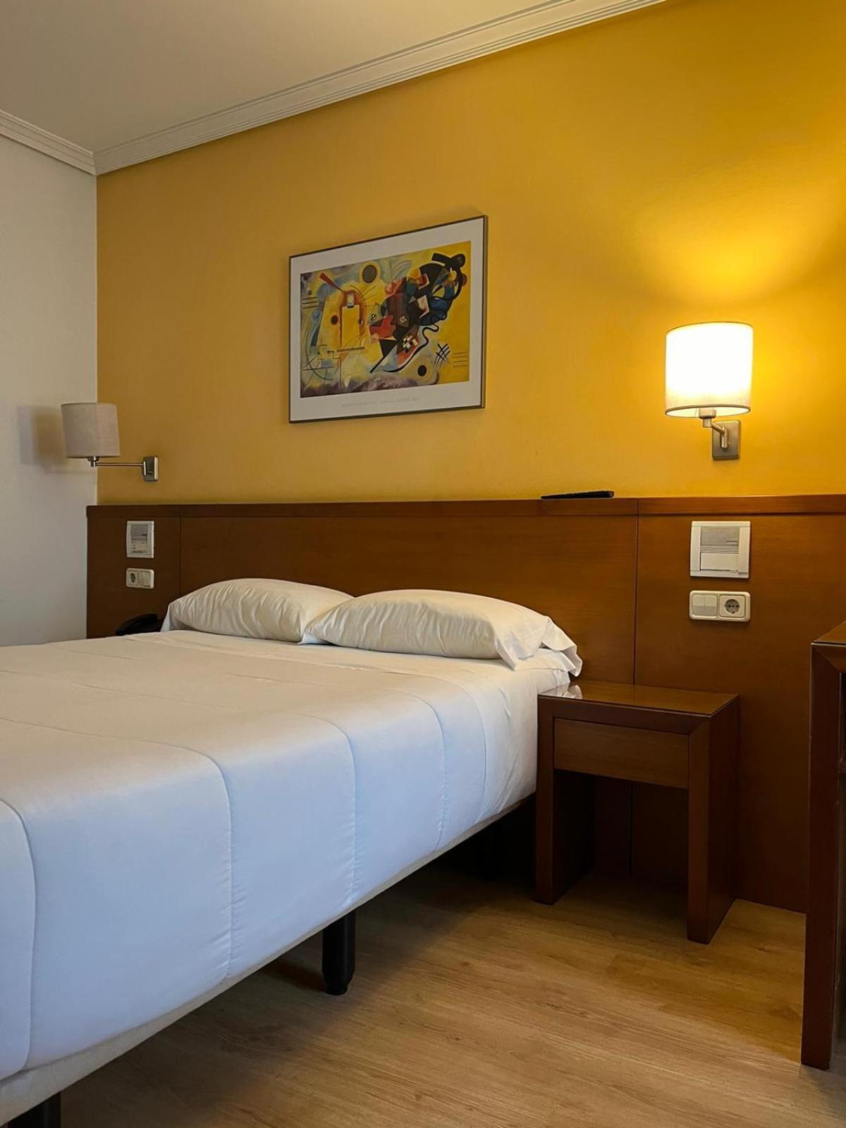 U Hotel Ogalia Vigo Dış mekan fotoğraf