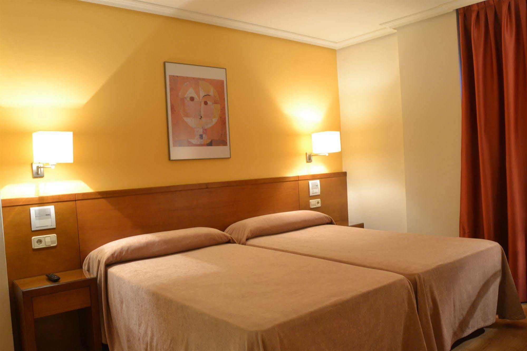 U Hotel Ogalia Vigo Dış mekan fotoğraf